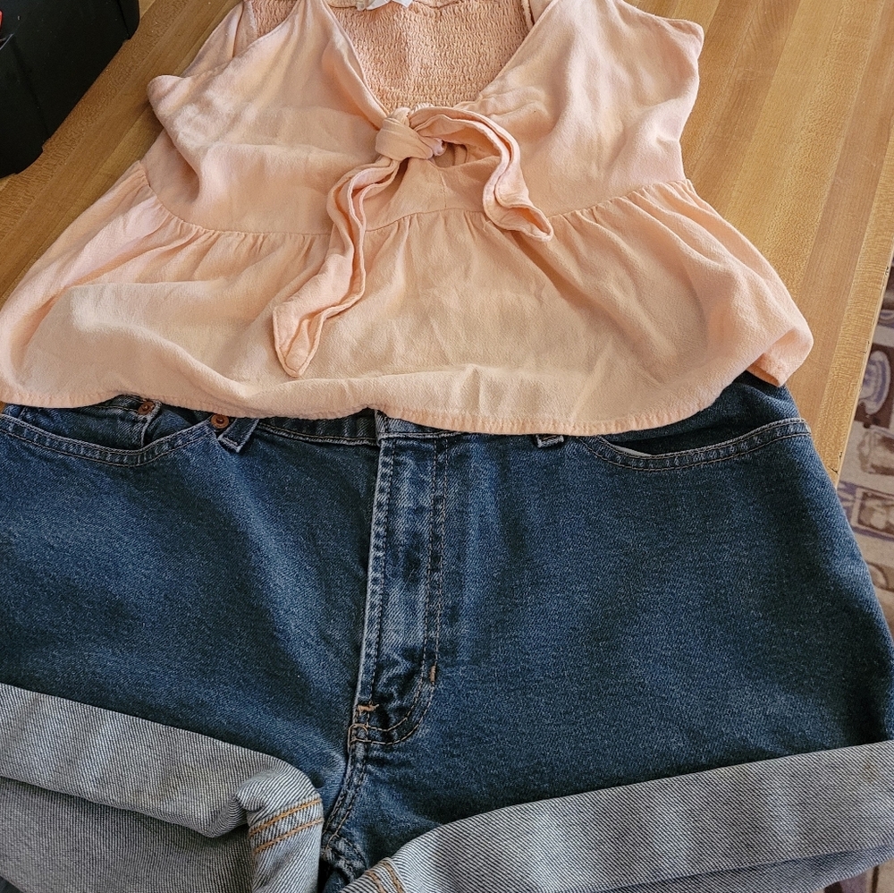 Old Navy Denim Jean Shorts and Pink Crop Shirt